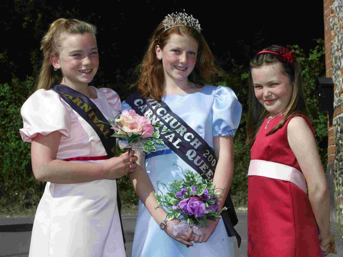 Whitchurch Pub Race 2009 with Carnival Queen