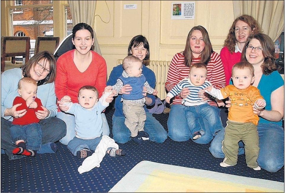 Jolly Babies and Music with Mummy: The White Hart Hotel in Whitchurch hosts the group,
with leader Nicky Derrick, second right.