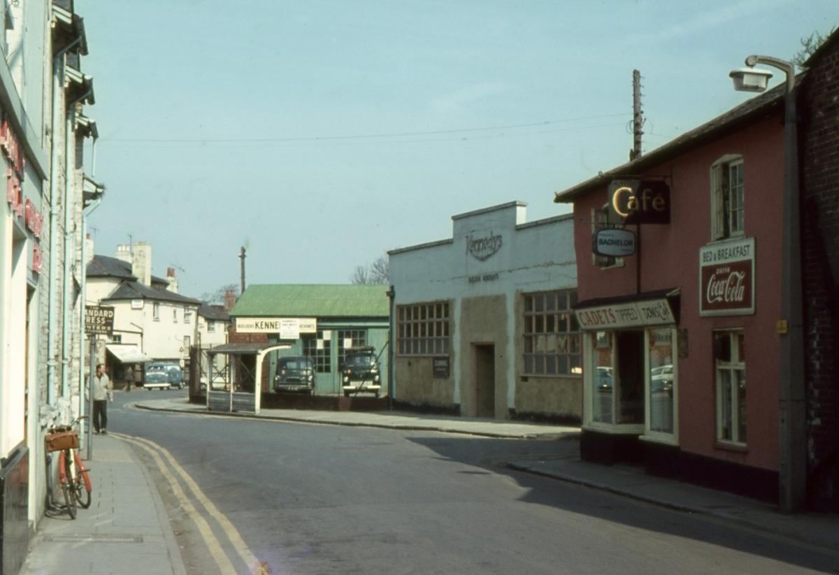 West Street, looking north. Photo taken roughly from the entrance today of the Chantry Centre by the former Tesco Store.

From the collection of Jeffrey Saunders