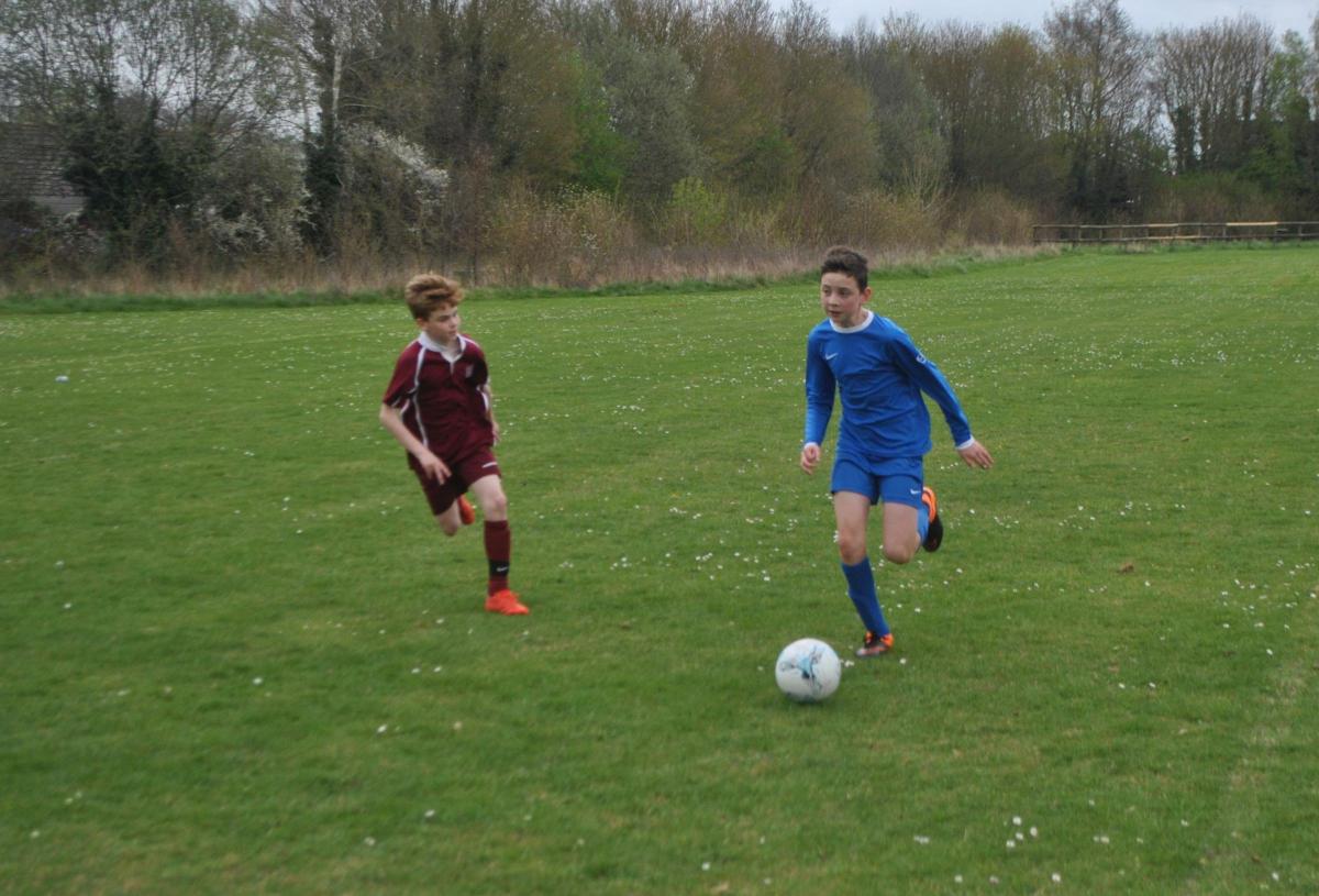 Andover Schools Football, Knock out CupTuesday 4 April 2017 Whitchurch (Maroon) vs St John the Baptist (Blue).