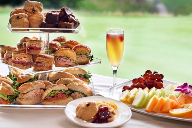 Best afternoon teas near Cirencester from Tripadvisor reviews ahead of Jubilee (Canva)
