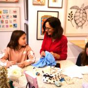 Fashionista and author hosts festive upcycling workshop for teens