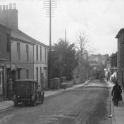 London Street, Andover, circa 1920. Photo from the Derek Spencer collection.