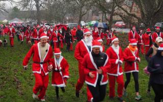 200 Santas make a run for it at annual Appleshaw Santa Dash